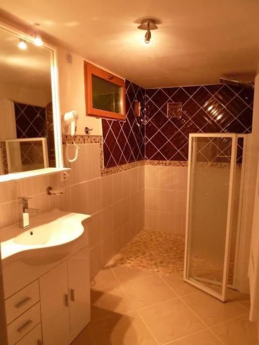 Holiday home Des Cedres A Taize Cluny *